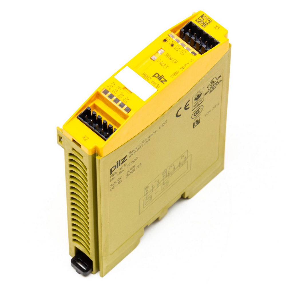 PILZ PNOZ m01p 773500